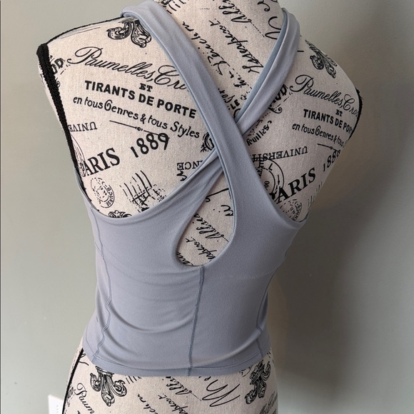 Lululemon Key to Balance Tank Top size 4 - Picture 3 of 4